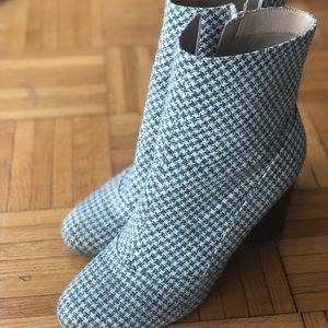 US SZ 9 ASOS Woven Printed Bootie